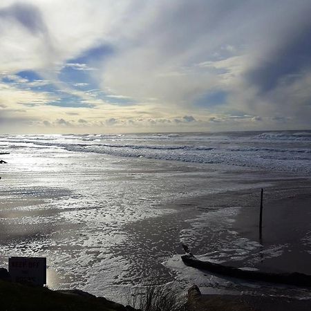 D Sands Condominium Motel Lincoln City Kültér fotó
